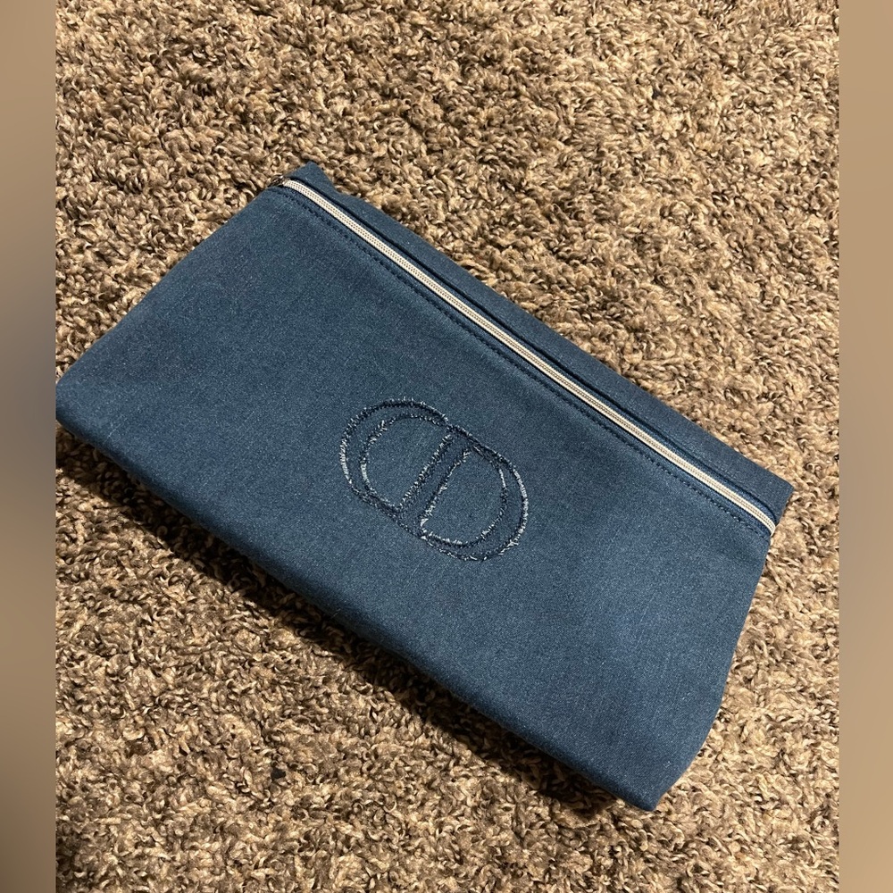 NEW Dior Beauté pouch